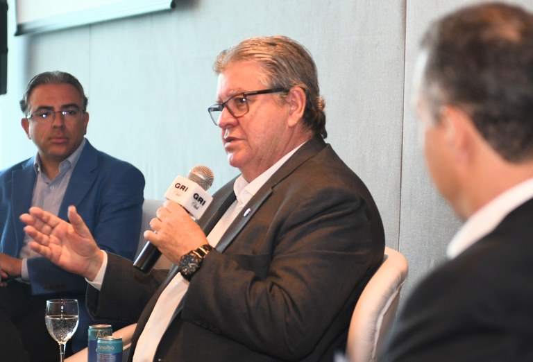 João Azevedo confirma candidatura ao Senado e diz que só um terremoto seria capaz de&nbsp;impedí-lo