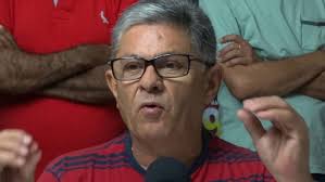 Ex-prefeito de Pombal é condenado por colocar a própria imagem em material escolar da rede municipal de&nbsp;ensino