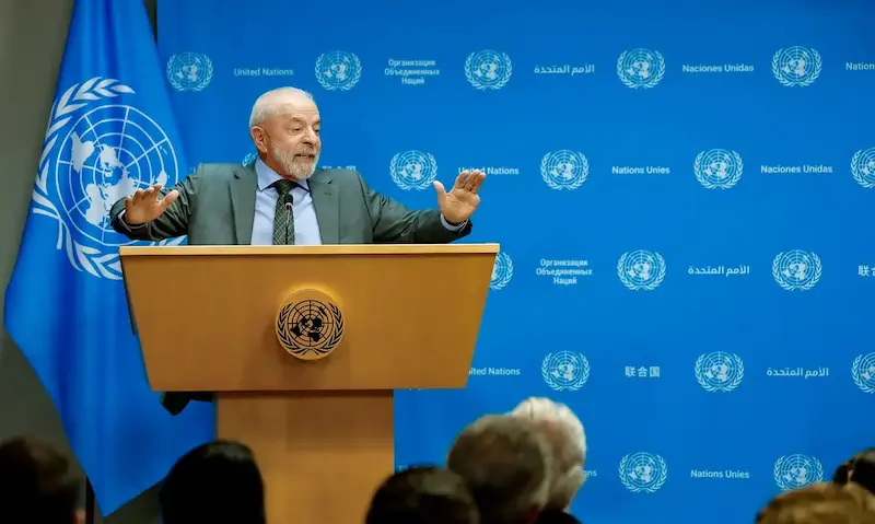 Lula volta dos EUA e deve definir trocas na equipe com Boulos e centrão