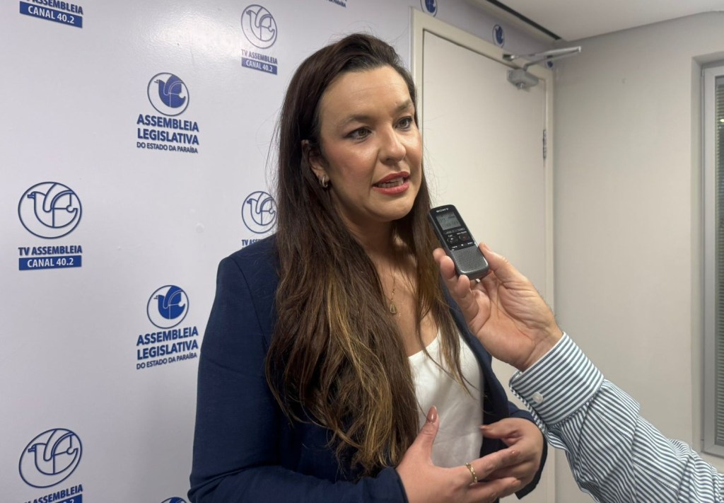 Lei de Camila Toscano institui Política Estadual de Estímulo ao Futebol Feminino 