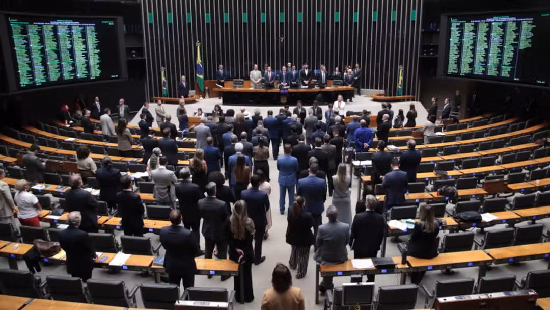 PL Antifacção é aprovado na Câmara sem imposto para bets; veja pontos