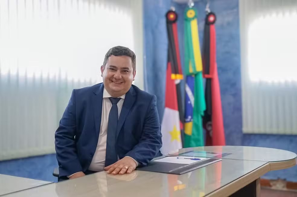 Mandado de busca é cumprido na casa do prefeito de Jacaraú investigado em morte do vereador Peron&nbsp;Filho